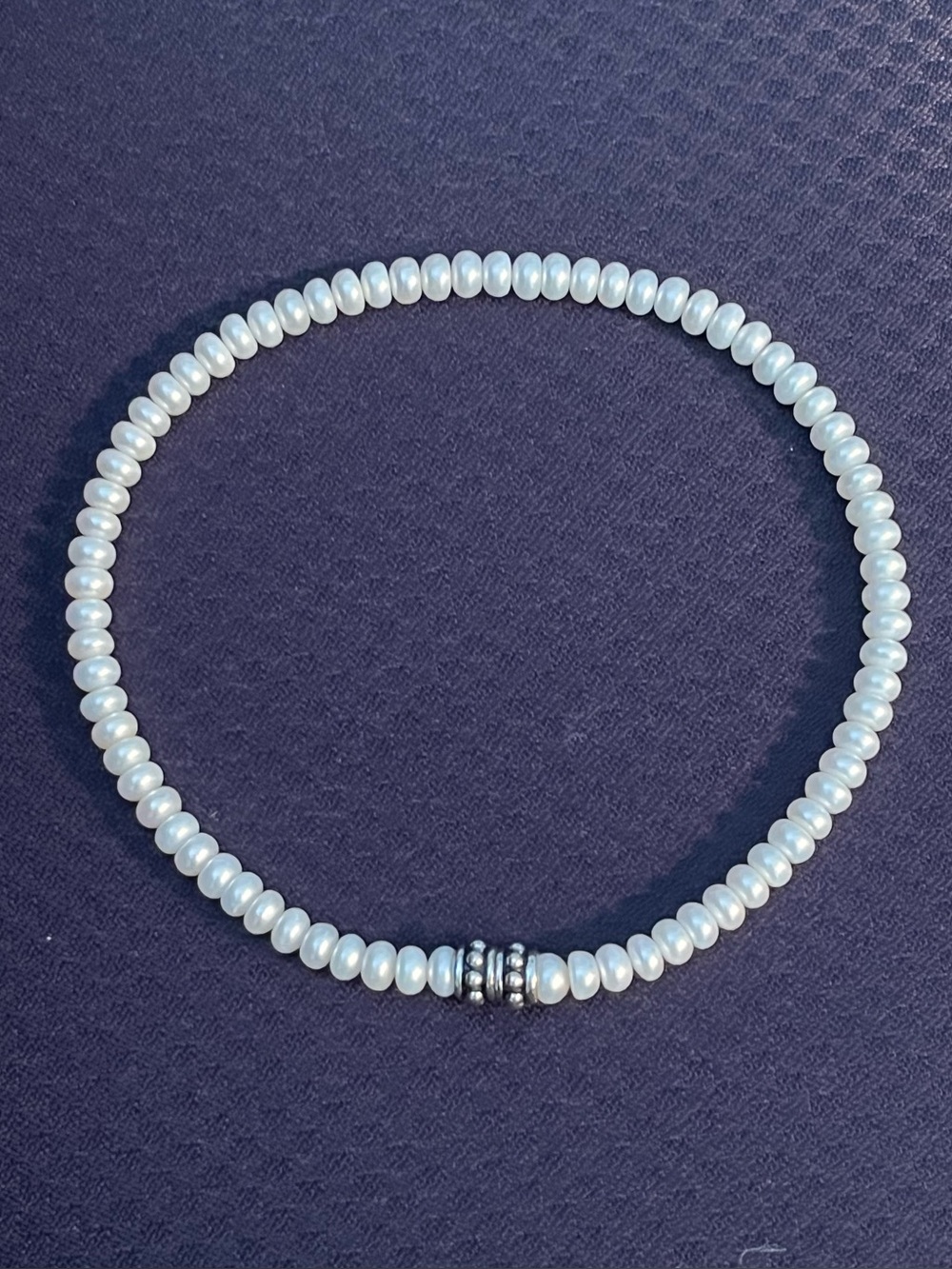 Luxurious & modern 17” freshwater pearl necklace.Sterling Silver magnetic clasp.